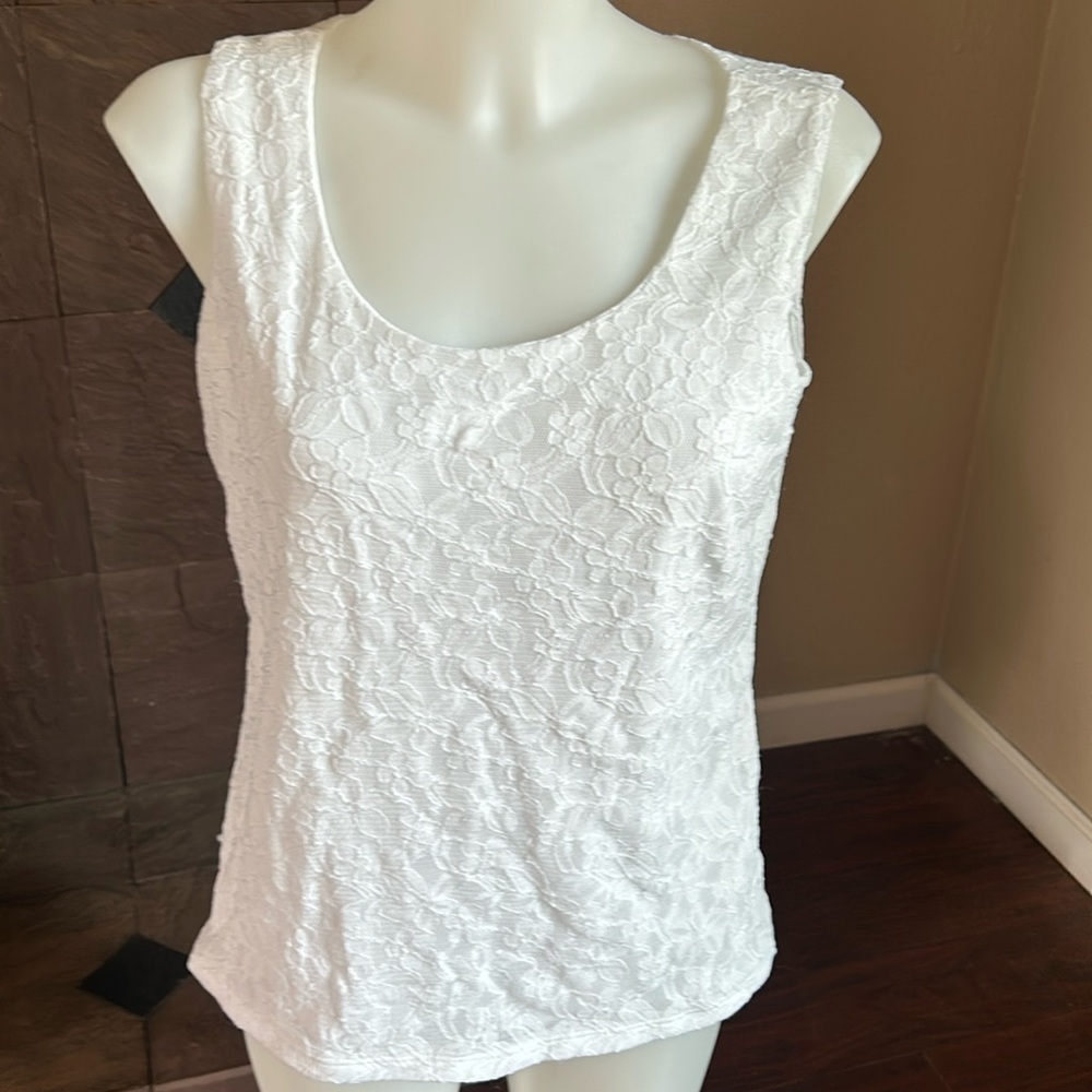 Dana Buchman lace women’s Tank top large white